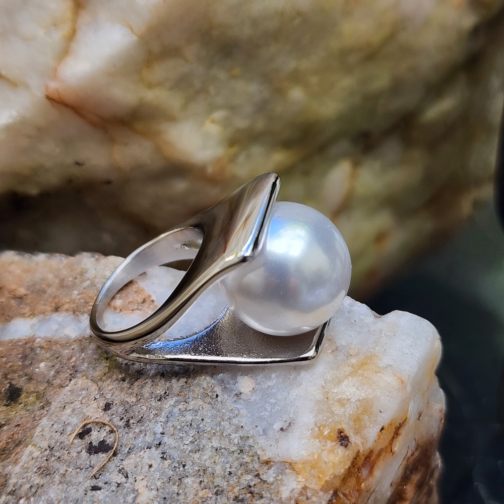 Cult Gaia Jewelry White Rhodium Gold Plated Ring Large Faux White Pearl